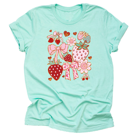 Strawberry Coquette Bows Flowers Short Sleeve Unisex T-Shirt: